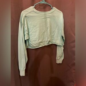 Cropped boxy workout top